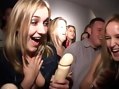 Amazing pornstars Calli Cox and Taylor Rain in fabulous brunette, renca puta holiday in clip