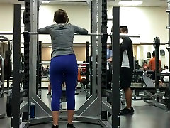 Pawg doing squats tight blue leggings