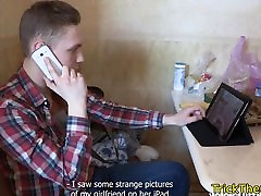 Smalltits gf engaña a su novio