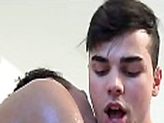 Amateur twink cums after a handjob Amateur twink cums after a handjob