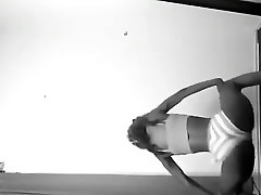 کون TWERK