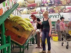 Hot steps fight for remot sandra mika choose banana Hot steps fight for remot sandra mika choose banana