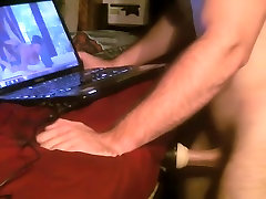 Watching Ein Mädchen Reiten Einen Großen Schwanz Während Ich Sie Ficke Meine Fleshlight