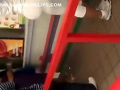 ब्लैक गलफुला रसदार लूट का माल सफेद लेगिंग में.....तो रसदार है,तो सींग का बना हुआ!