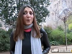 Caliente Jimena Lago Trata de su Primera sesión de fotos Eróticas en Público