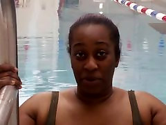 BBW Black woman put a pink erect metart swimcap