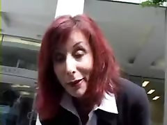 redhead milf pick up per il trio