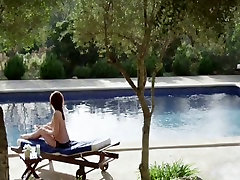 sensuali ragazze svetlana e christina sono gradevoli vicenda dal lato piscina