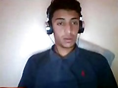 ARABE MUY HERMOSO ME ENSEÑA SU POLLON ARABE MUY HERMOSO ME ENSEÑA SU POLLON