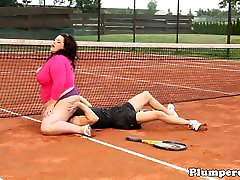 angeles bar girl bbw sixtynining on the tennis court