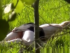 Couple saxc vdo in the field having sex
