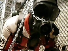 بندگی, چرم, مرد حلق آویز در اطراف با بهره گیری الکترو