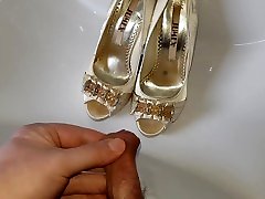 Piss on Heels of a friend Piss on Heels of a friend