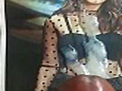 Hot cum tribute to actress Hansika Hot cum tribute to actress Hansika