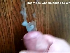 Cumshot1