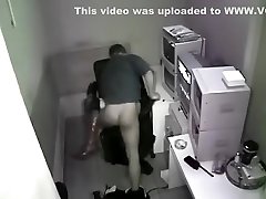 Security booty mom in kitchen brought a whore to work