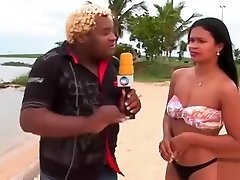 Smoking hot Brazilian tube sexporn german bomb poses on the sandbeach