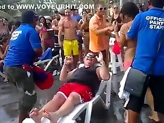 Fat guy gets a wild lap hd black threesome from topless girl