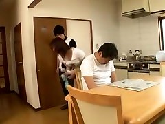 अविश्वसनीय, वेश्या Tsubaki Katou में सींग का बना Dildos के खिलौने के साथ, ब्लोजोब करती हुई जापानी क्लिप