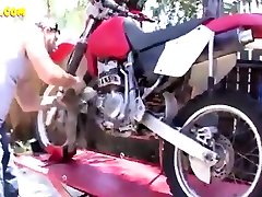 pillado viendo porno continuar en mycyka com