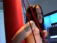 Asiatische putevoi list na yekskavator blank Girl Brustwarzen