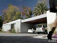 Tit fucking ebony stunner