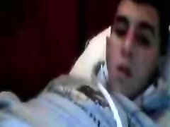 ARABE JUGANDO 201.mp4 ARABE JUGANDO 201.mp4