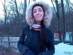 Public Agent Brunette with www sexo enanos natural tits and pale skin