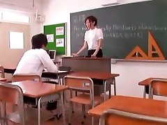 wspaniałe japoński model misa ando w rogowej pończochy, scena jadę masturbacja