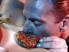 Johnni черный натыкаясь с род-на мужской член
