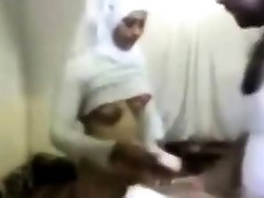 young xxx video donlodng arab
