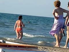 Fat Bottomed amateur mature home porn videos Jiggling Down The Beach In Bikini Fat Bottomed amateur mature home porn videos Jiggling Down The Beach In Bikini
