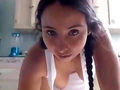 Super sexy ebont teen latin girl show semeni sexs in the kitchen