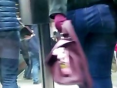 culo grande caliente en la madrugada