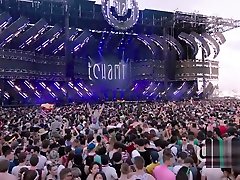 अल्ट्रा मियामी 2017 लाइव bengali tomake girl Tchami