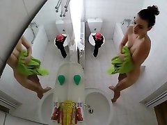 ggg tubewifeing in a bathroom