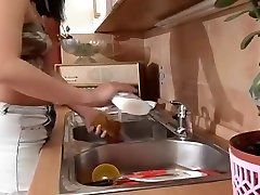 She Washes Dishes And Loves To Fuck