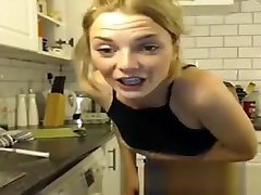 Femenine neighbor masturbate free webcam kooc pic zebragirls