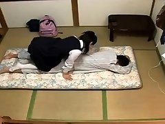 Horny Japanese teen in school persalinan anak sucks cock