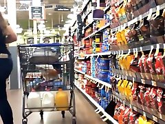 Pawg Milf in Tight Jeans Chasing all through Kroger
