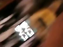 подросток наклоняется и трахается