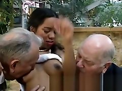 Weird Ebony Sluts Like Hardcore Sex In Group