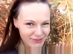 queeny love-prostituta de orina al aire libre