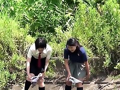 Japanese teens gush piss
