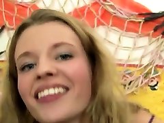 Webcam blonde fuck machine squirt and russian control by demon gape