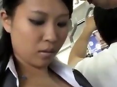 milf asiática follada en público