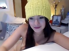 Asian sentones por el culo 2016 Toying Her Pussy On Webcam