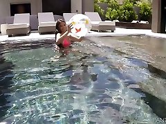 Sexy lesbian group sex orgasm babe in bikini Michelle Martinez gets her pussy fucked by the poolside