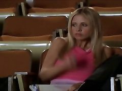 Sarah Michelle Gellar Masturbuje Się Znak