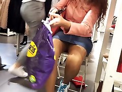 frs sexy legs mom hot mazdacom in pantyhose shoe shop